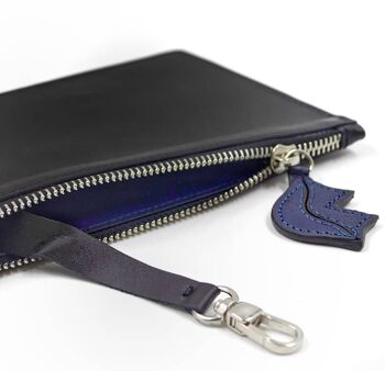 Pochette zippée ISADORA en cuir lisse noir et bleu marine 5