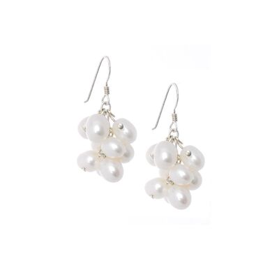 Boucles d'oreilles en argent sterling avec petit bouquet de perles d'eau douce plus grosses