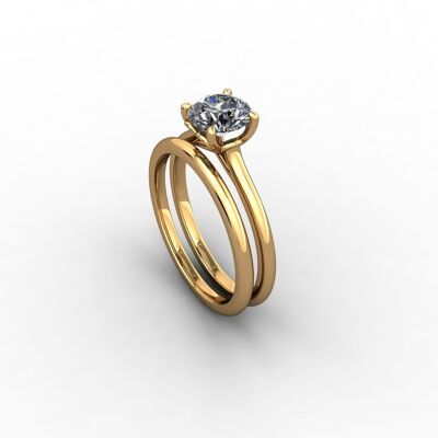 18ct yellow gold engagement ring with fitted wedding band