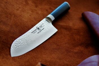 Couteau Santoku Sternsteiger martelé à la main 1