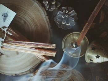 Bâtonnets de tache de bois de cœur de thé, pin aromatique brûlant naturel 2