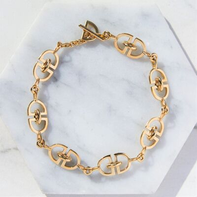 Interlinked 'D' Charm Chunky Gold Bracelet - Stud Earrings