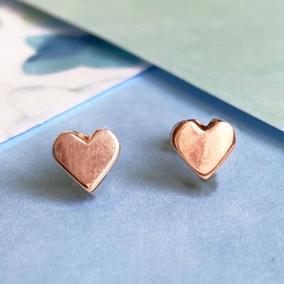 Heart Silver Stud Earrings - Battered - 18K Yellow Gold