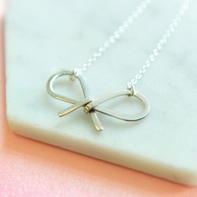 Bow Silver Pendant Necklace