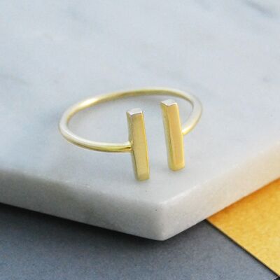 Bar Contemporary Gold Ring - Bangle