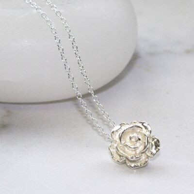 Silver Rose Pendant Necklace - Necklace+Stud Set