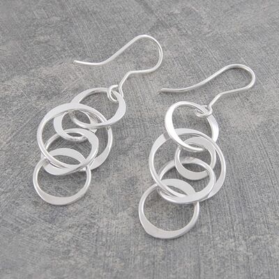 Aretes colgantes largos Planet Silver - Collar (18")