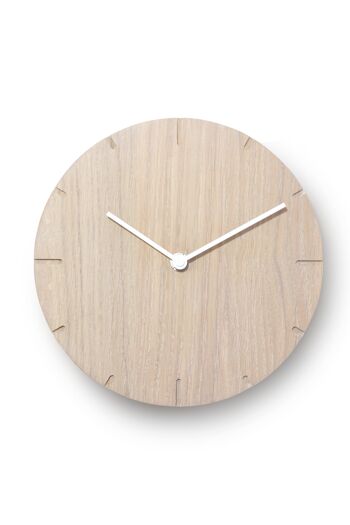 Solid Mini - Horloge murale en bois massif avec mouvement à quartz - Chêne cérusé - Blanc 1