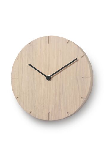Solid Mini - Horloge murale en bois massif avec mouvement à quartz - Chêne cérusé - Blanc 2