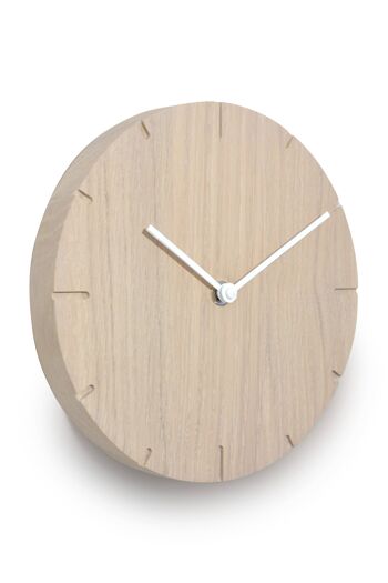 Solid Mini - Horloge murale en bois massif avec mouvement à quartz - Chêne cérusé - Blanc 5