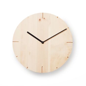 Solid - horloge murale en bois massif avec horloge radio - Pin cembro suisse non traité 1