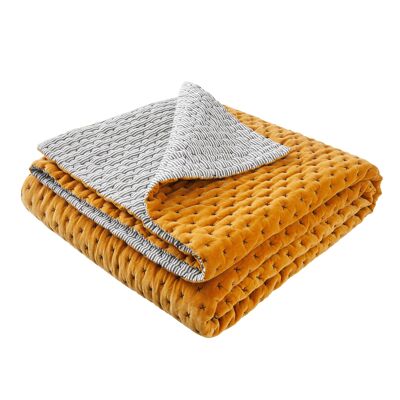 MALO quilted bedspread Mustard 240x260 cm