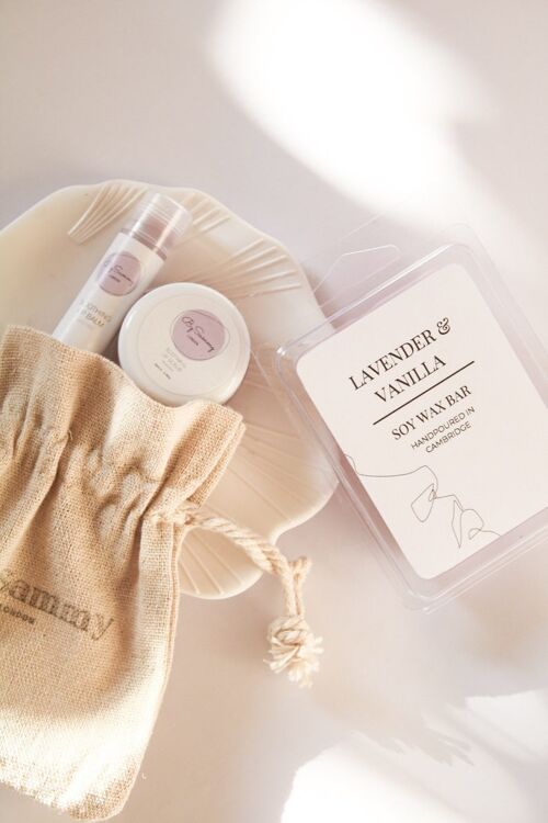 Lavender Lip balm and Lip Scrub | Lavender and Vanilla Soy Wax Bar | Wax Melt | Gift Set | Letterbox gift | Organic and handmade | Self Care - Lavender Lip Balm (£6.99)