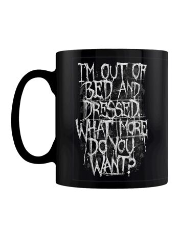 Je suis hors du lit et je m'habille en noir Mug 2