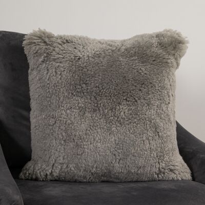 Coussin en peau de mouton à poils ras gris