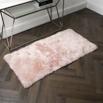 Piel de oveja rectangular rosa - 70 x 140 cm