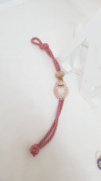 Bracelet avec coeur rose décoré 2