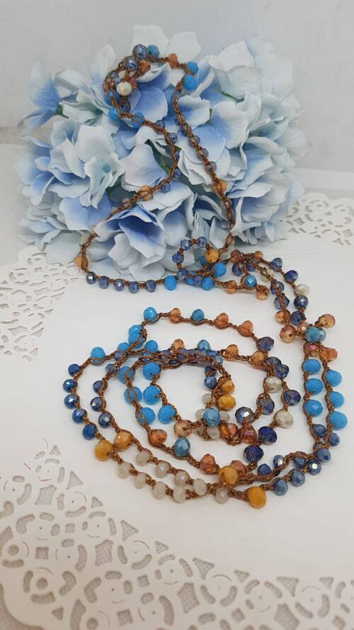 Collana con cristalli colorati fatta a mano in Italia - COLL13