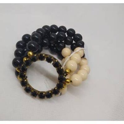 Elastic bracelet with 4 strings of black pearls