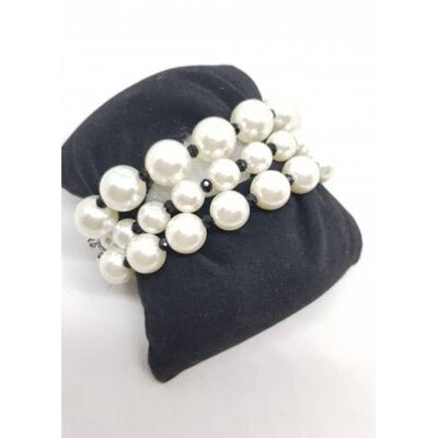 Synthetic pearl bracelet handmade in Italy