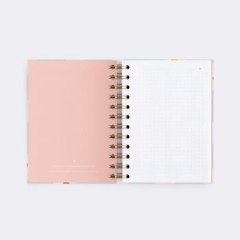 Mini cahier bleu floral. points 3