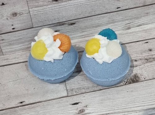 Seychelles (Assorted Colour shells) Whipped Top Bath Bomb