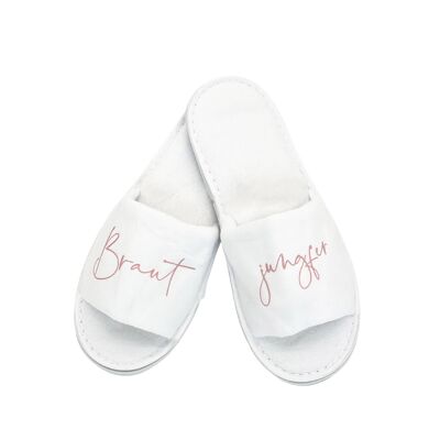 bridesmaid slippers for bridal styling | Getting ready
