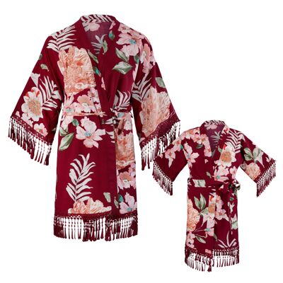 Kimono "paraíso rojo", burdeos con diseño floral en conjunto