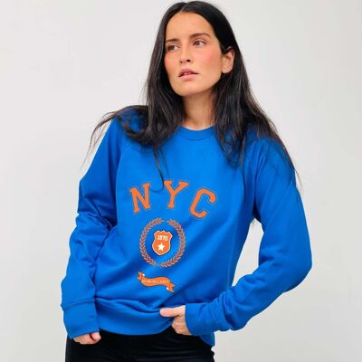 Blaues Sweatshirt mit NYC-Grenze