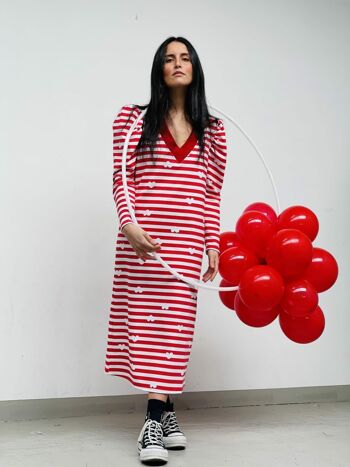 Robe longue rayée rouge 13