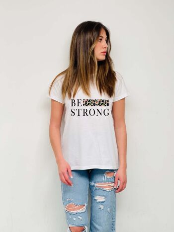 T-shirt basique à imprimé mouche Be Strong 2