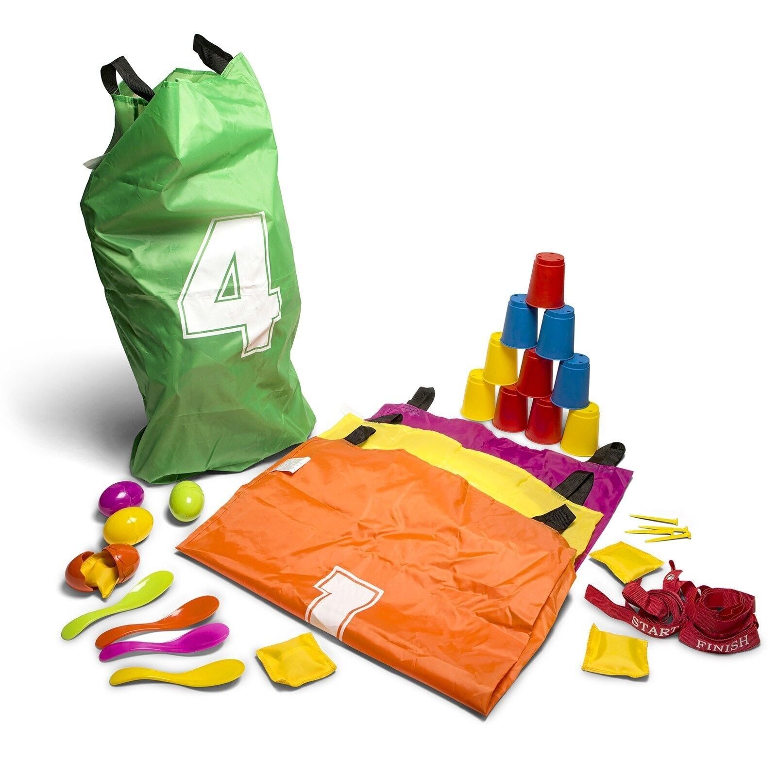 Juego de fiesta de BS Toys: carrera de sacos, lanzamiento de latas y juego de huevo y cuchara