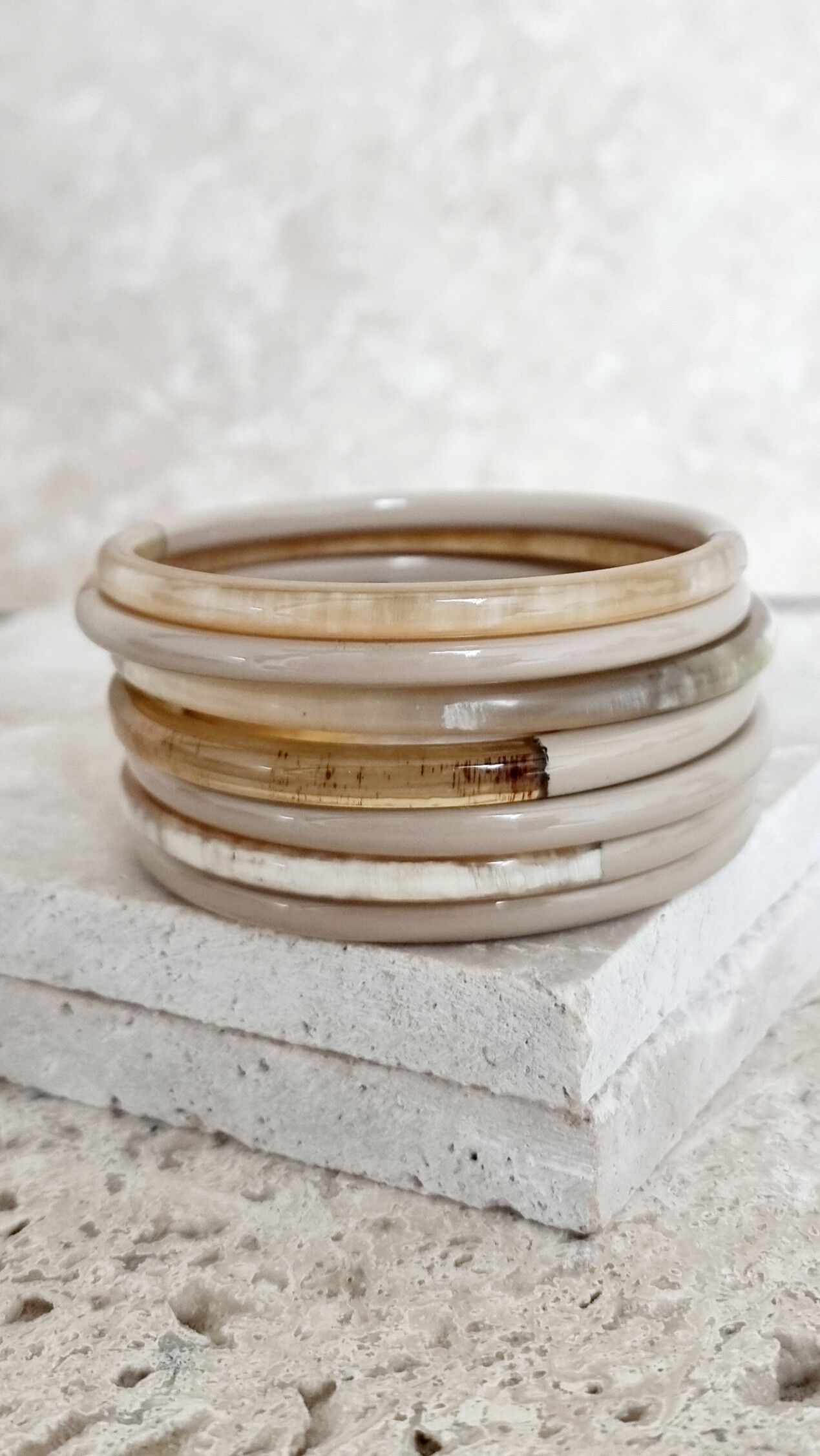 Horn Bangle Bracelet - 5 mm - Ivory Beige Duo