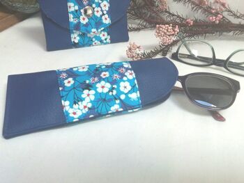 Étui à lunettes souple en simili cuir bleu et sakura 3