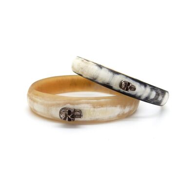 Horn bangle with silver skull - L