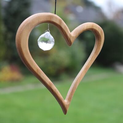 Fensterdeko aus Holz , Herz mit Kristall