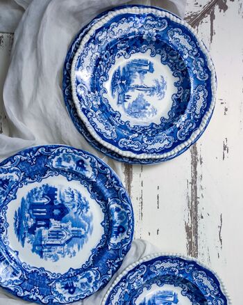 Magnifique paire d'assises de table en porcelaine anglaise bleue et blanche 3