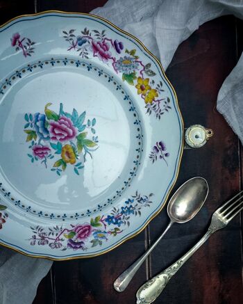 Chafing dish en porcelaine anglaise avec fleurs colorées 5
