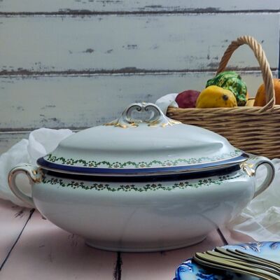 French white porcelain oval tureen with blue decoration