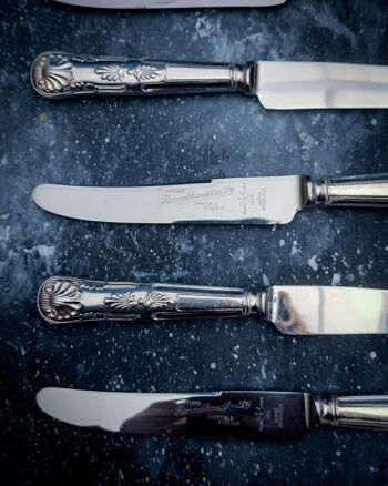 Six couteaux de table anglais Sheffield avec boîte d'origine 2