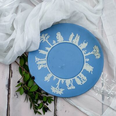 Mythologische Szenen aus blauer Wedgwood-Platte