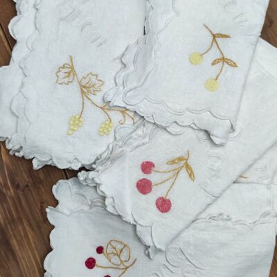Eleven napkins set in embroidered cotton of Flanders