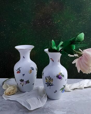 Vases en porcelaine Herend peints à la main - deux vases 2