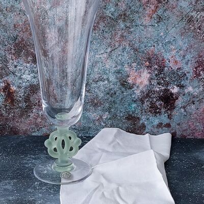 Portieux-Vase aus Satin und transparentem Kristall