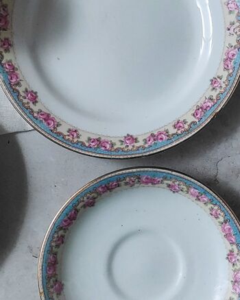 paire de tasses à thé en porcelaine anglaise aux roses 3