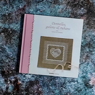 French cross stitch pattern book: dentelles galons et rubans