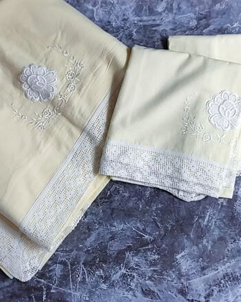 Draps doubles en coton jaune avec filet dentelle 1