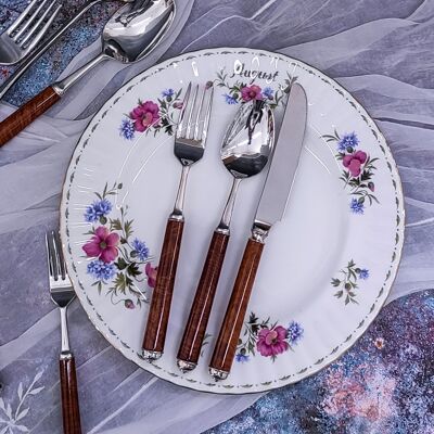 Cutlery set with 12 place settings in silver and sambonet briar