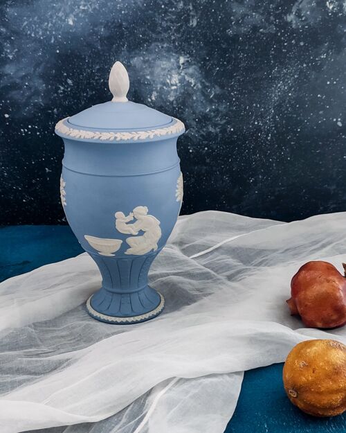 Potiche jasperware wedgwood celeste