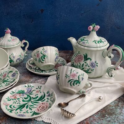 Laveno tea set for six with flowers